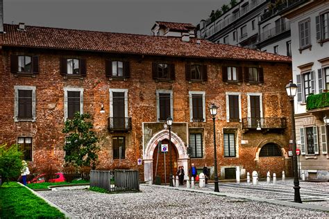 Plaza Borromeo Map .